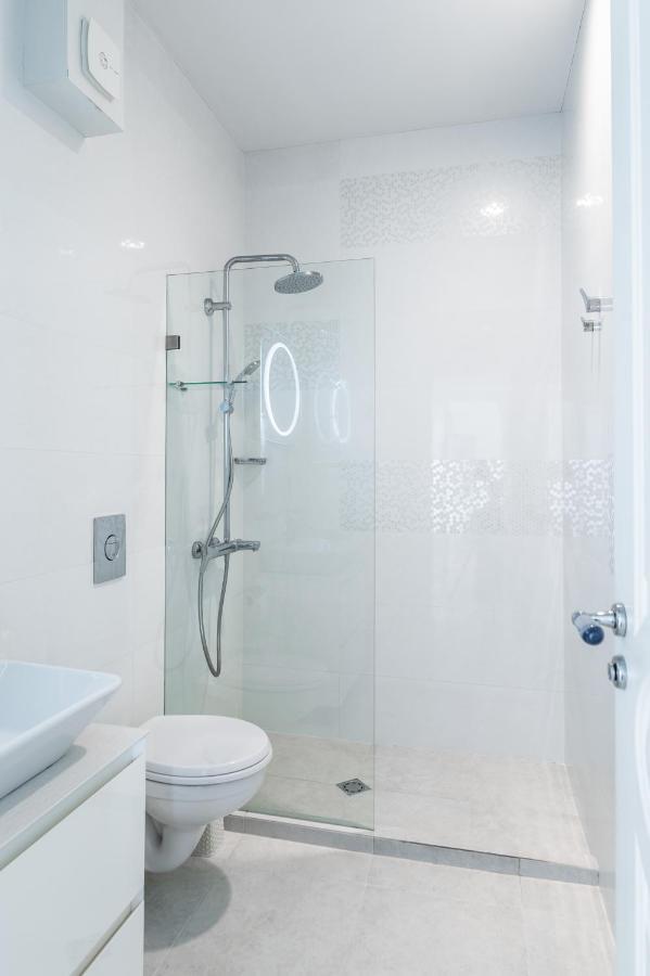 Vitosha Str 2Bd White & Blue Apt By Flat Mаnager Σόφια Εξωτερικό φωτογραφία